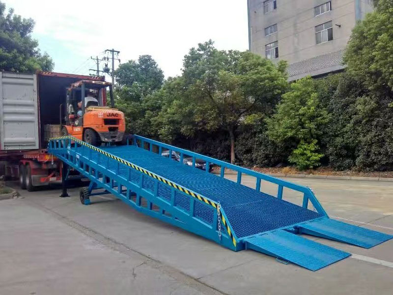 移動登車橋
